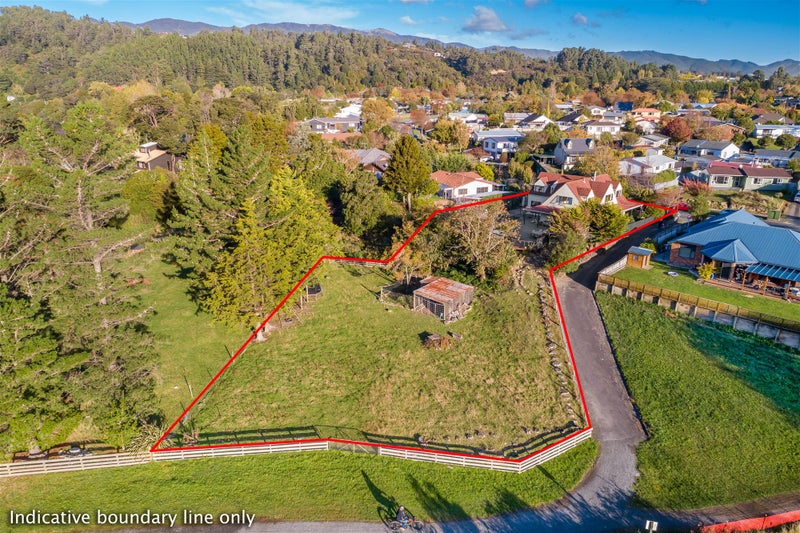 93 Gemstone Drive, Birchville, Upper Hutt - Carousel 1