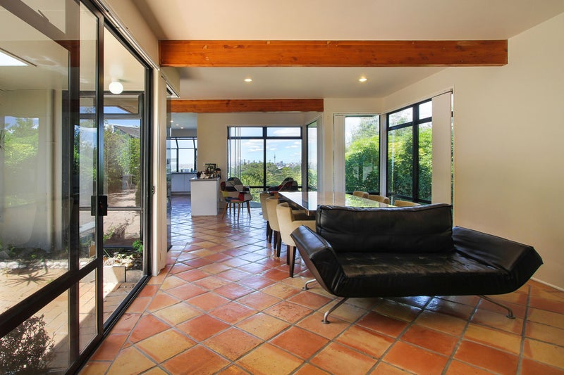 42 Onetaunga Road, Chatswood, Auckland - Carousel 2