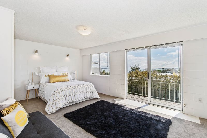 36B Ronaki Road, Mission Bay, Auckland - Carousel 1