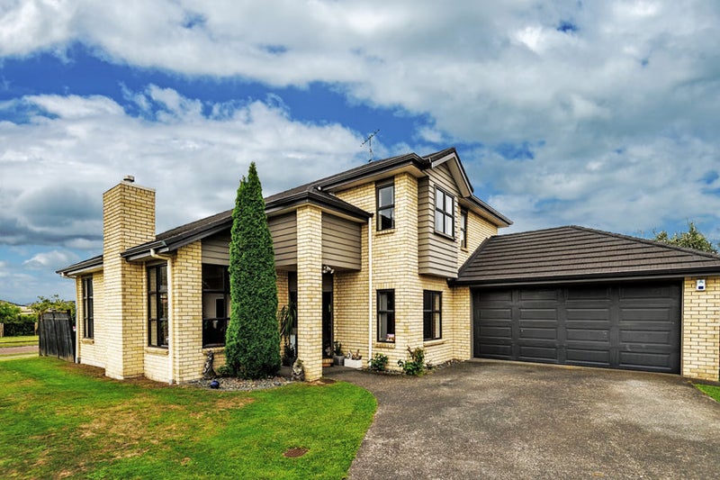 53 Turnberry Drive, Wattle Downs, Auckland - Carousel 1