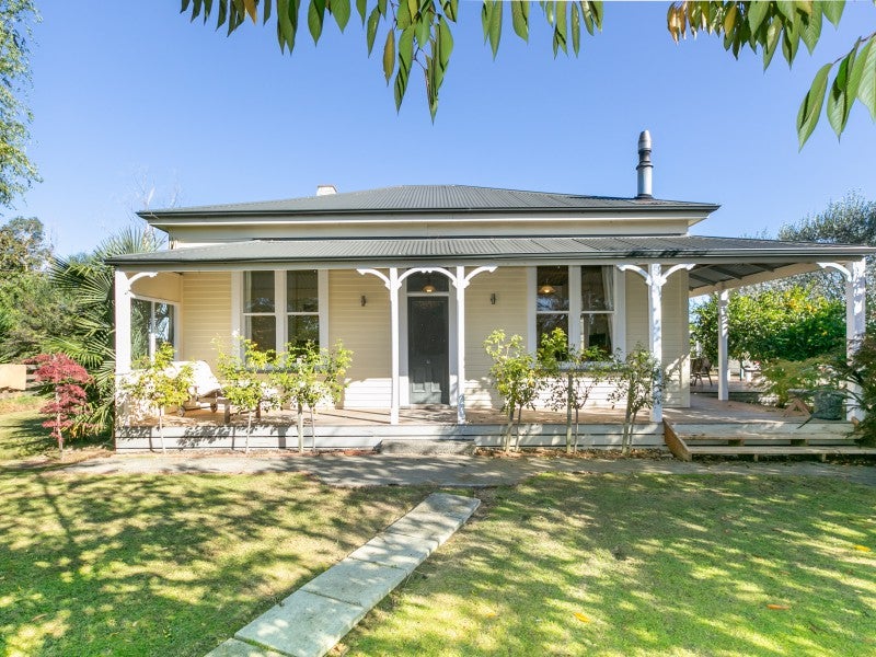 143 Longlands Road West, Longlands, Hastings - Carousel 23