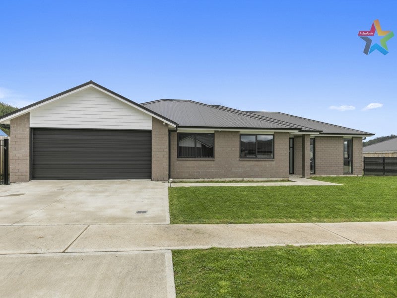 10 Jack Vaughan Grove, Wainuiomata, Lower Hutt - Carousel 1