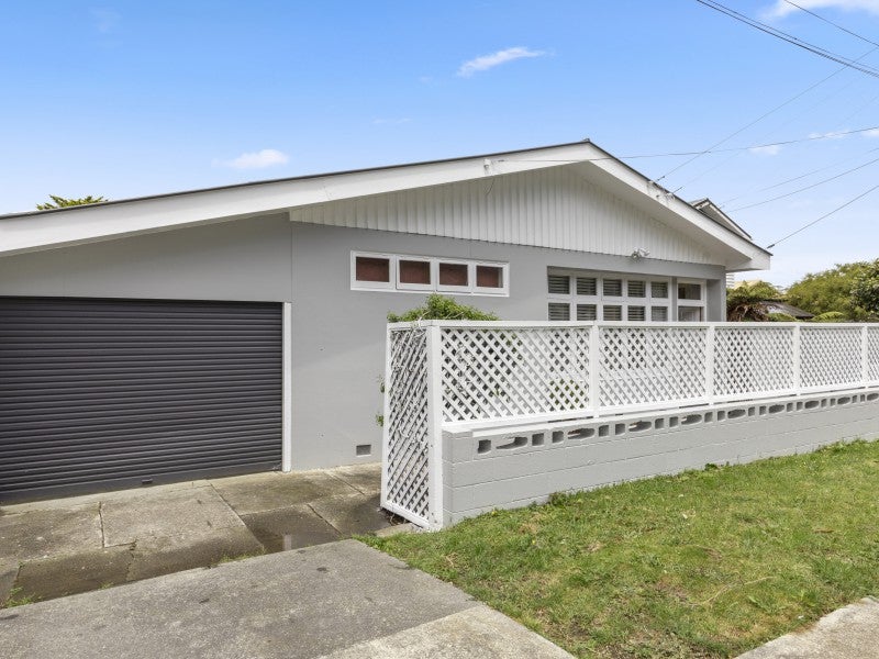 1/64 Owen Street, Belmont, Lower Hutt - Carousel 1