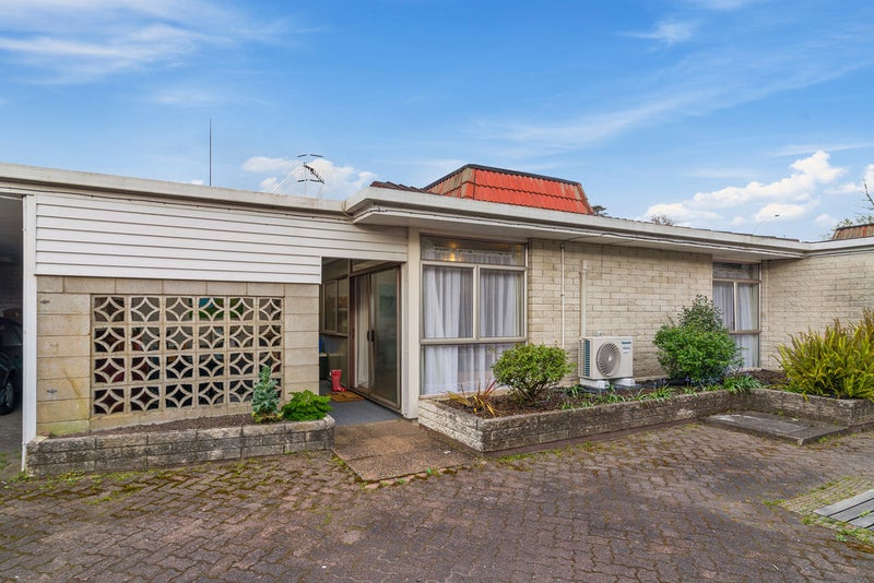 63B Lake Road, Ohinemutu, Rotorua - Carousel 1