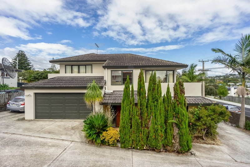 2/49 College Road, Northcote, Auckland - Carousel 1