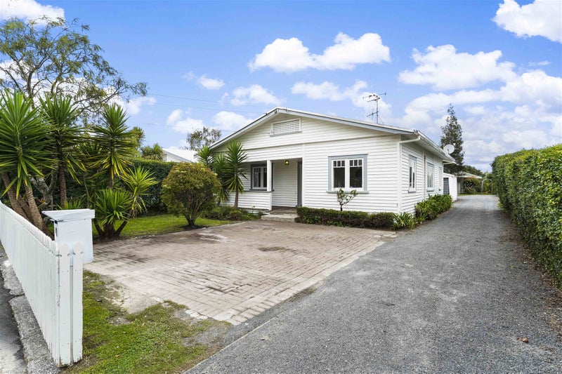 32 Claude Street, Fairfield, Hamilton - Carousel 1