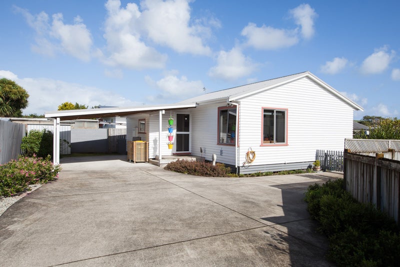 2/400 Carrington Street, Upper Vogeltown, New Plymouth - Carousel 2