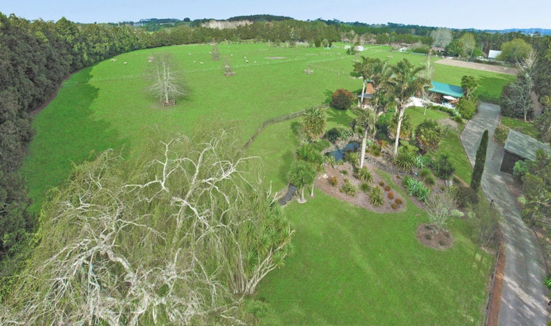 291 Boord Crescent, Kumeu - Carousel 2