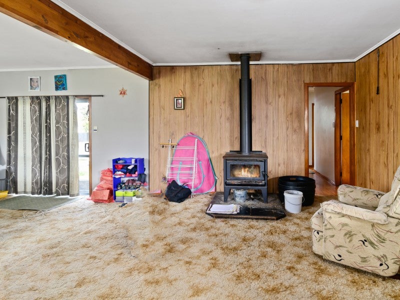 8 Michael Place, Mangakakahi, Rotorua - Carousel 2