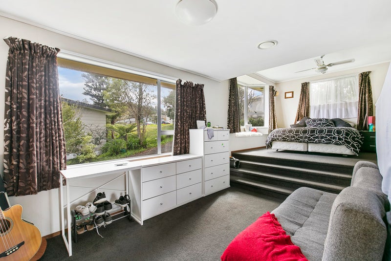 52 Simon Ellice Drive, Bayview, Auckland - Carousel 2