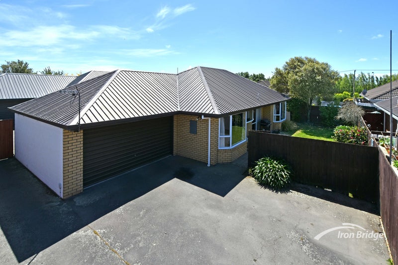 2/65 Tyrone Street, Belfast, Christchurch - Carousel 1