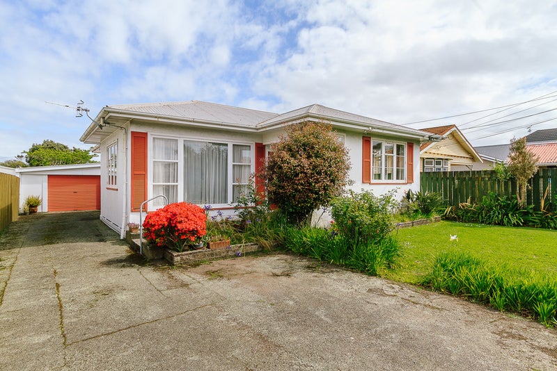 176 Knights Road, Hutt Central, Lower Hutt - Carousel 1