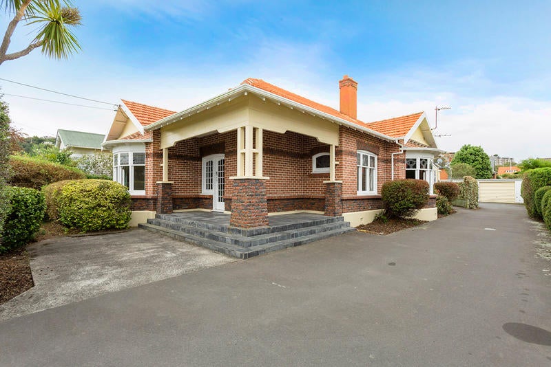 17A Coughtrey Street, Saint Clair, Dunedin - Carousel 2