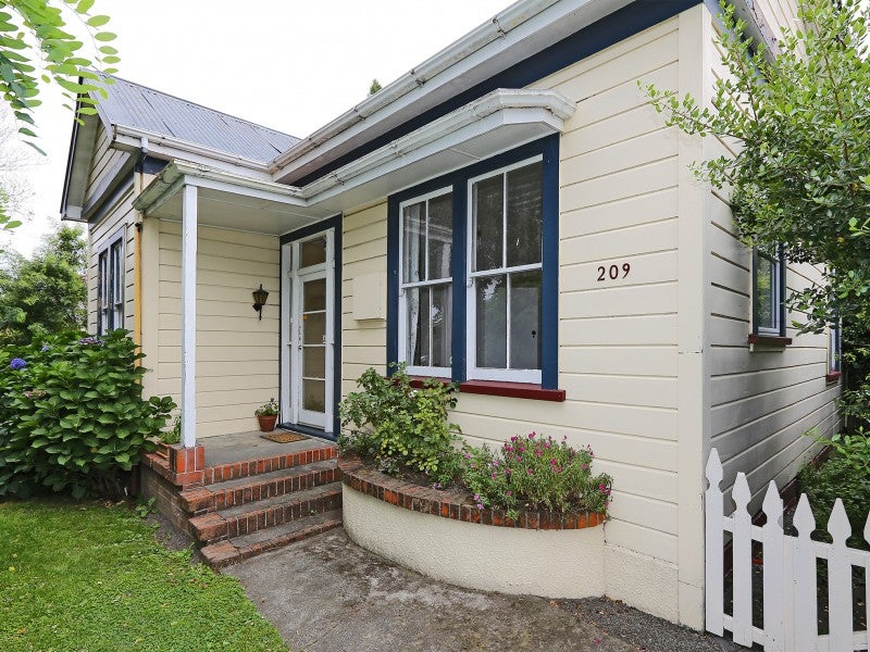 209 Lascelles Street, Saint Leonards, Hastings - Carousel 2