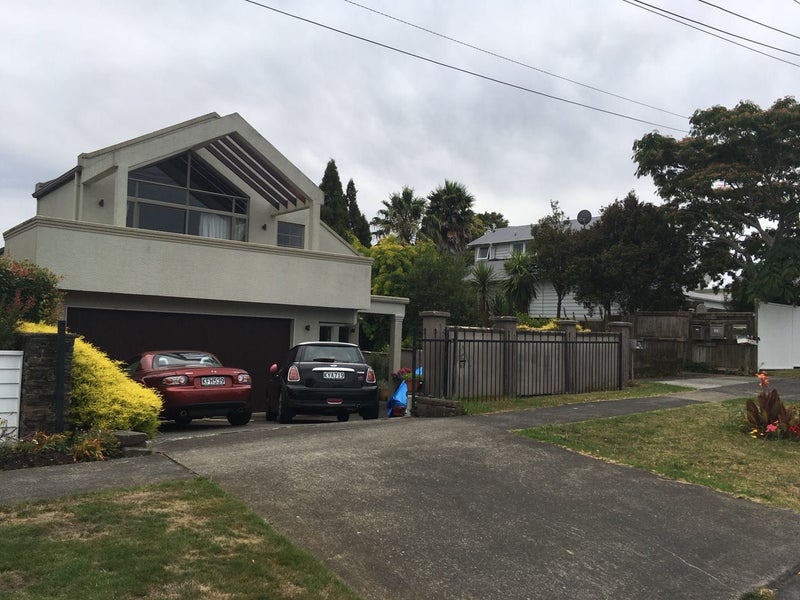 17B Balmain Road, Birkenhead, Auckland - Carousel 1