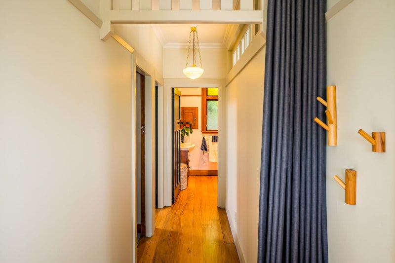 37 Nottingham Street, Karori, Wellington - Carousel 2