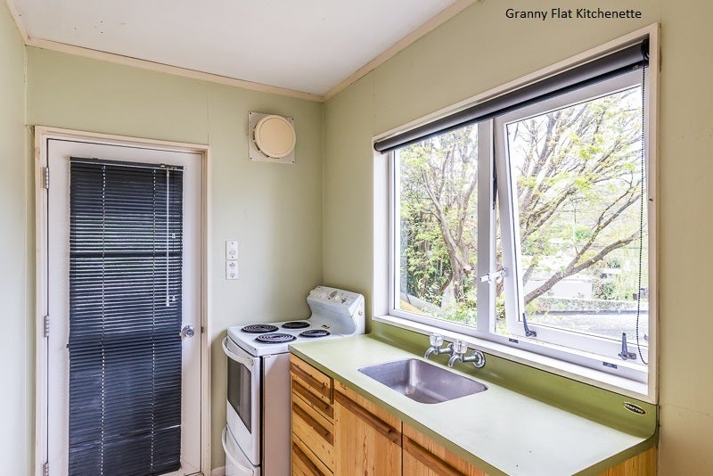 119 Raumati Road, Raumati Beach, Paraparaumu - Carousel 20