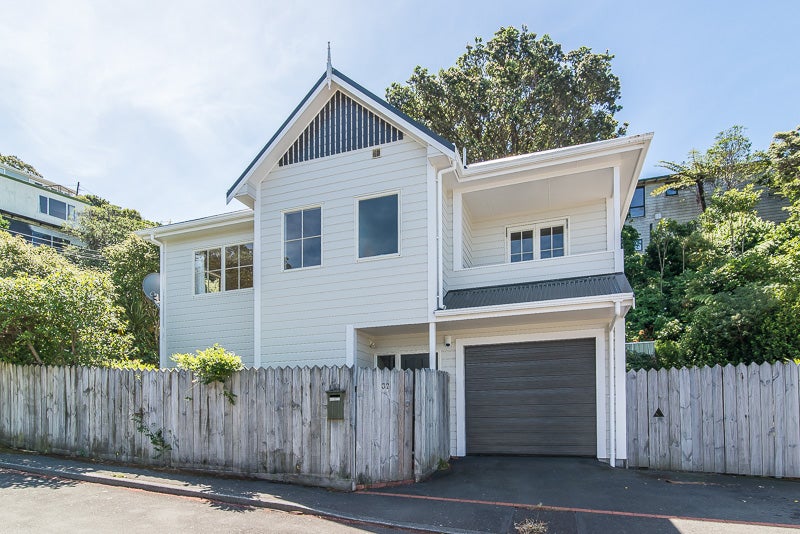 37 Mana Street, Vogeltown, Wellington - Carousel 1