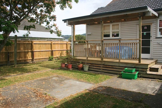 28 Naenae Road, Naenae, Lower Hutt - Carousel 2