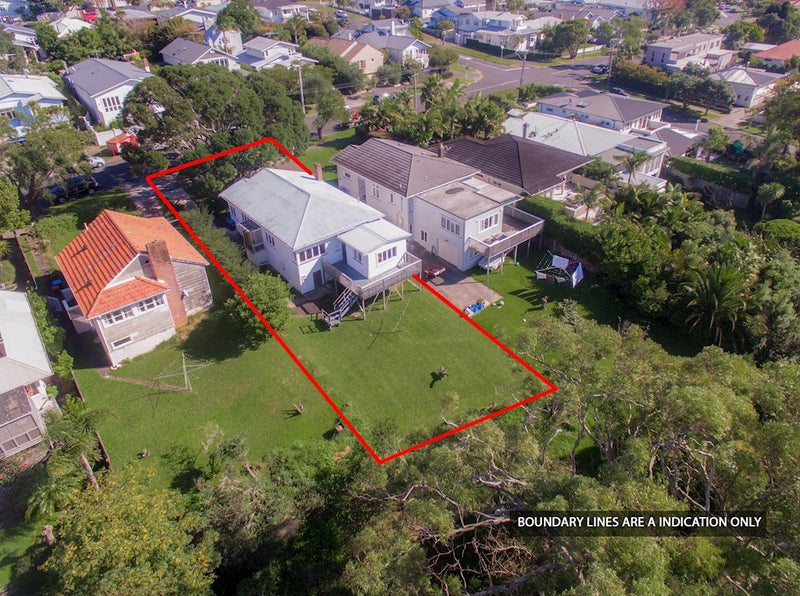 42 Fife Street, Westmere, Auckland - Carousel 1