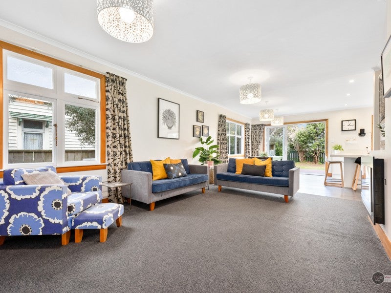 24 South Street, Petone, Lower Hutt - Carousel 2