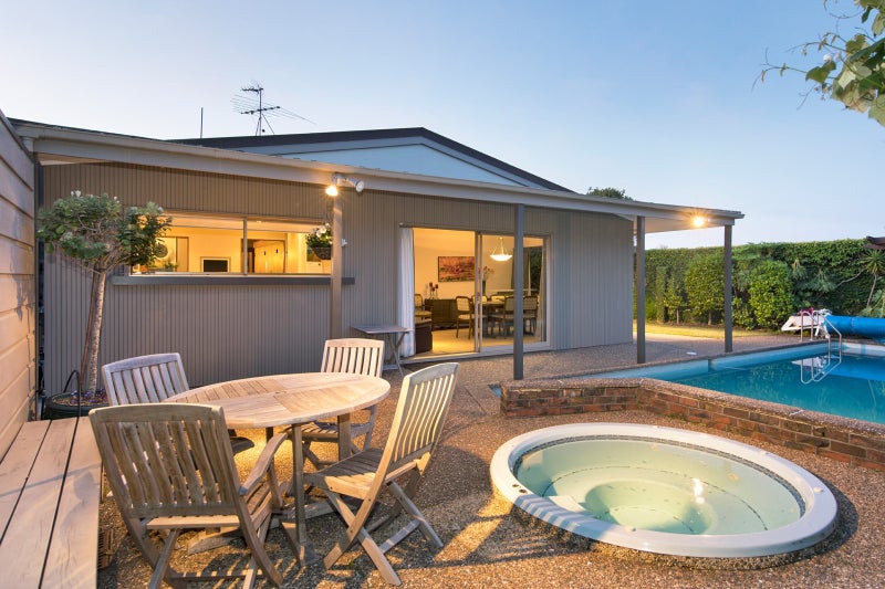 68 Selwyn Avenue, Mission Bay, Auckland - Carousel 1