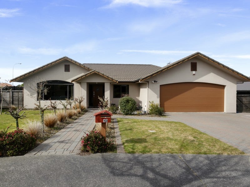 13 Harling Close, Nukuhau, Taupo - Carousel 1