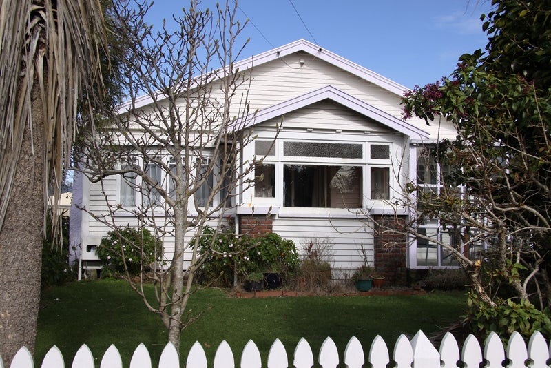 42 Bristol Square, Hutt Central, Lower Hutt - Carousel 1
