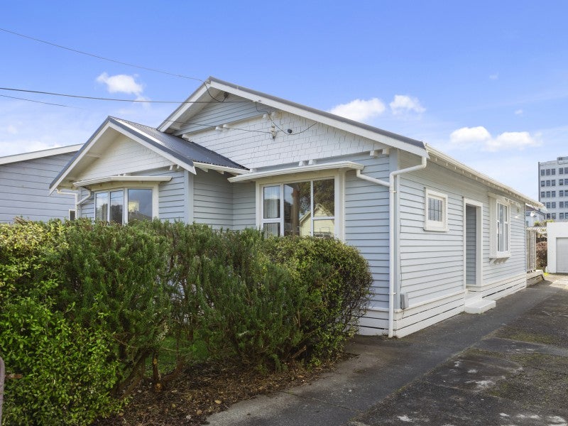 25 Elizabeth Street, Petone, Lower Hutt - Carousel 1