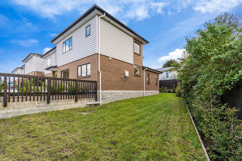 12C Walpole Street, Waltham, Christchurch - Carousel 2