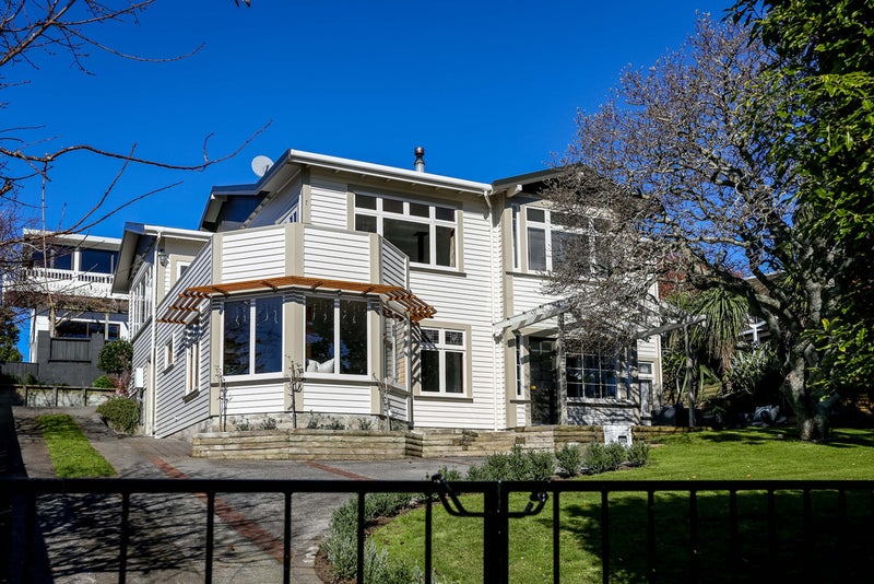 3 Lismore Street, Strandon, New Plymouth - Carousel 1