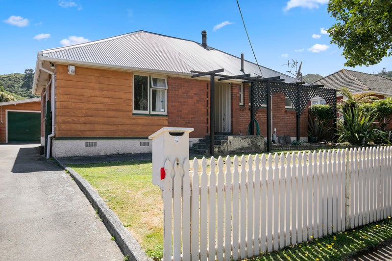 3 Langford Street, Naenae, Lower Hutt - Carousel 2