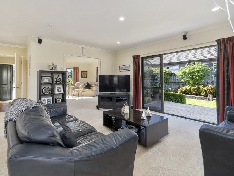 17 Bouvardia Avenue, Milson, Palmerston North - Carousel 2
