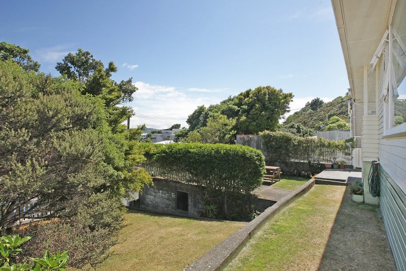 25 Ahuriri Street, Strathmore Park, Wellington - Carousel 26