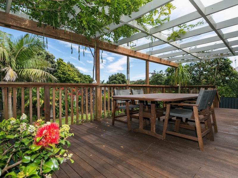 10 Rogers Road, Bay View, Napier - Carousel 2