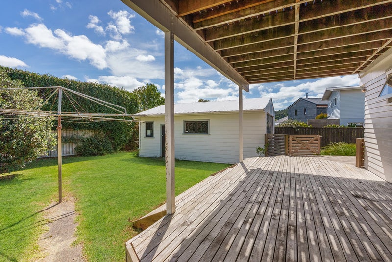 20 Crocombe Crescent, Beach Haven, Auckland - Carousel 26