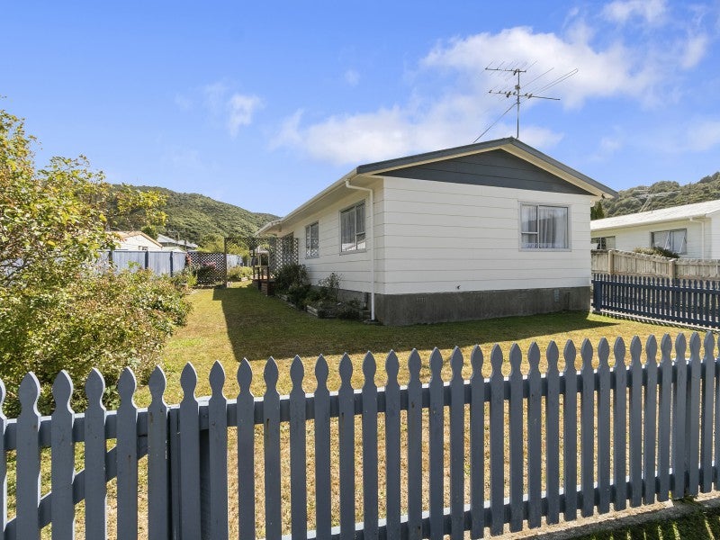 3 Rakaia Grove, Wainuiomata, Lower Hutt - Carousel 20