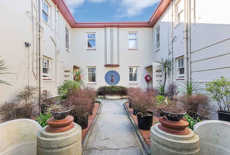 5/11 Dufferin Street, Mount Cook, Wellington - Carousel 2