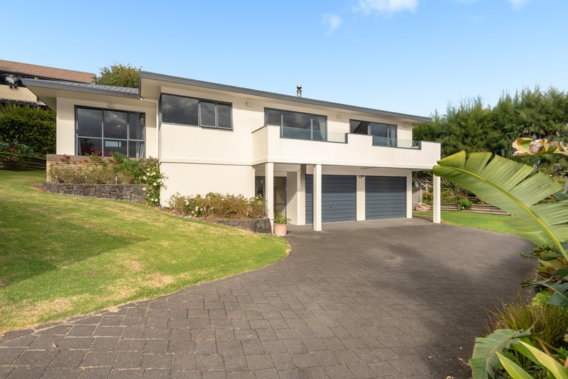 188 Welcome Bay Road, Welcome Bay, Tauranga - Carousel 1