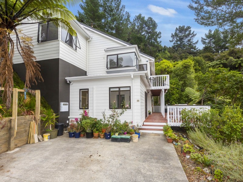 88 Wyndham Road, Pinehaven, Upper Hutt - Carousel 21