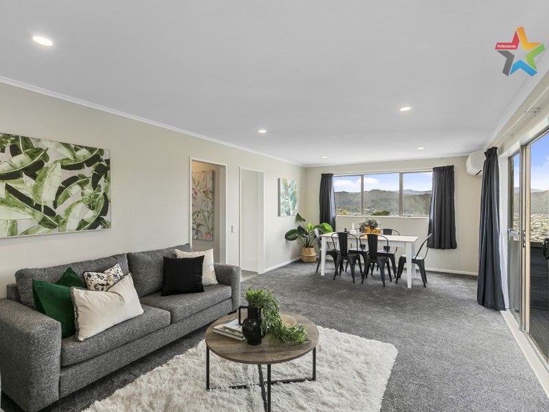 2/22 Matuhi Street, Tirohanga, Lower Hutt - Carousel 2