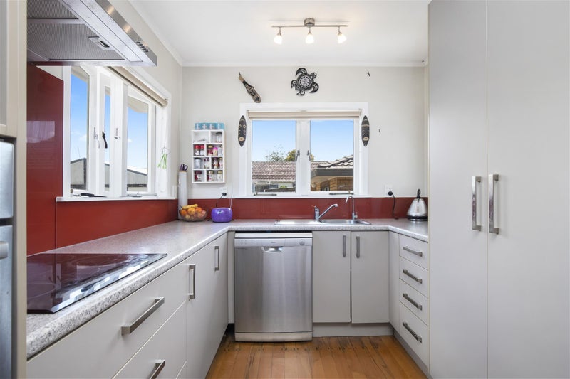 1/1 Edmund Hillary Avenue, Papakura, Papakura - Carousel 2