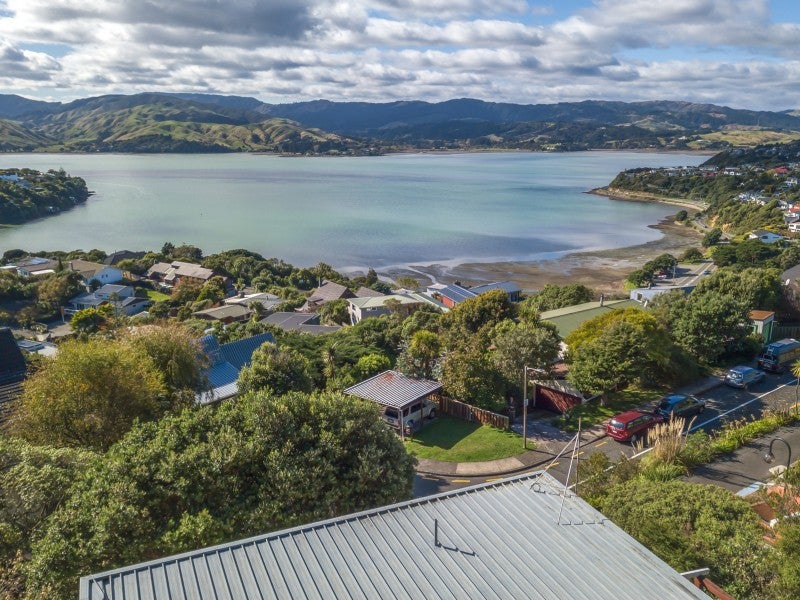 7 Kenef Road, Paremata, Porirua - Carousel 1