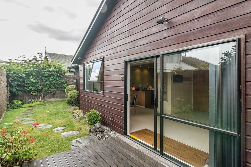 61A YORK ST, MOERA, LOWER HUTT - Carousel 2