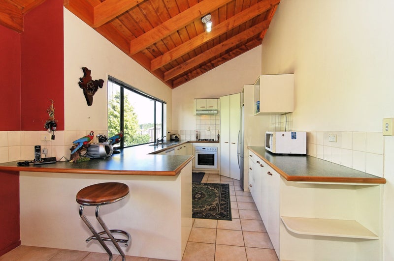 15 Tokay Place, Huapai, Kumeu - Carousel 2