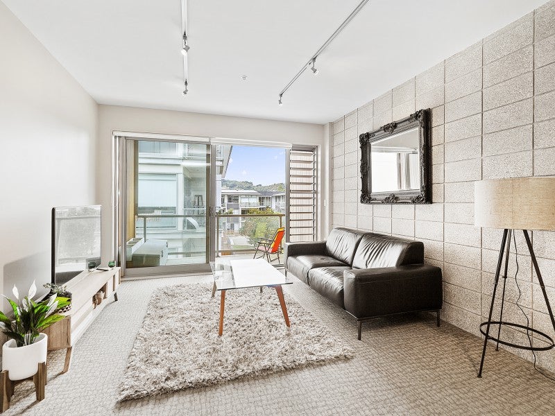 W305/28 Torrens Terrace, Mount Cook, Wellington - Carousel 1