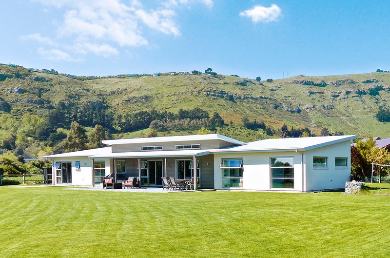 3 Highlight Lane, Heathcote Valley, Christchurch - Carousel 1