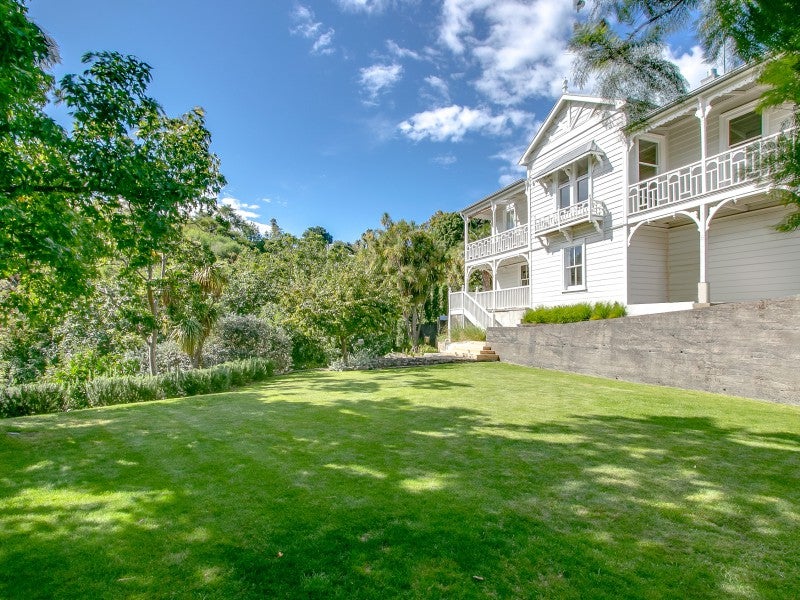 8 Hooker Avenue, Hospital Hill, Napier - Carousel 2