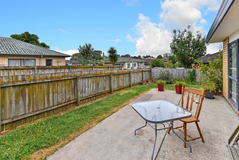 30 Castlefinn Drive, Weymouth, Auckland - Carousel 2