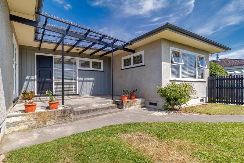 303 Nottingley Road, Frimley, Hastings - Carousel 18